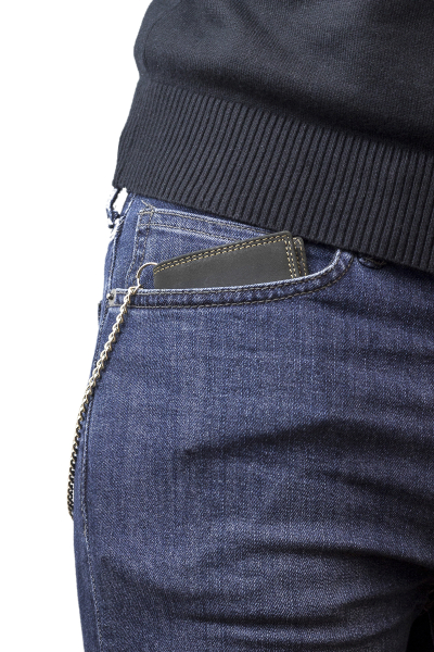Mini Biker Geldbörse extra dünn mit Chrom Kette im Hochformat LEAS MCL in Echt-Leder, schwarz